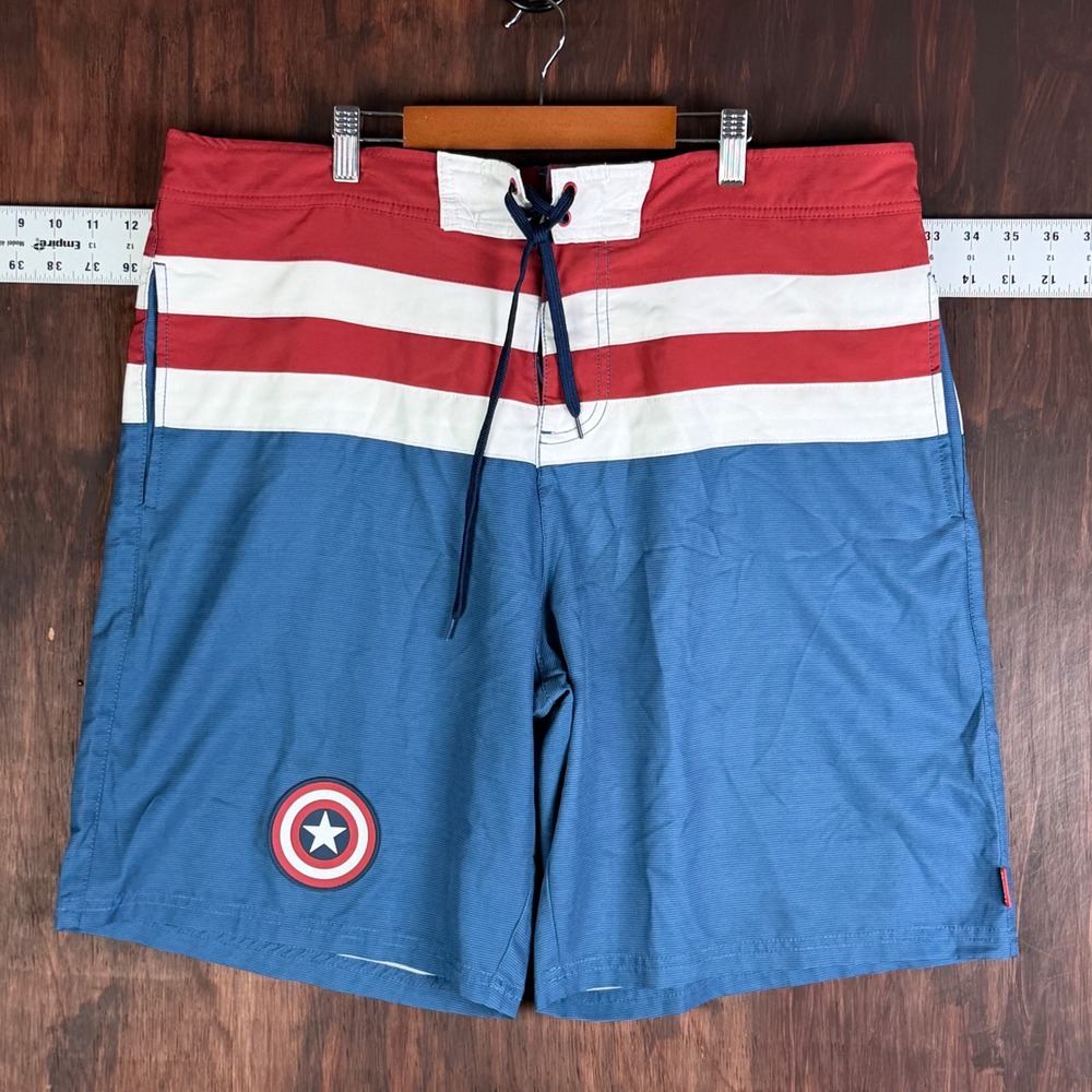 Disney Marvel Captain America Board‎ Shorts Mens XL Blue Red White Swim Trunks